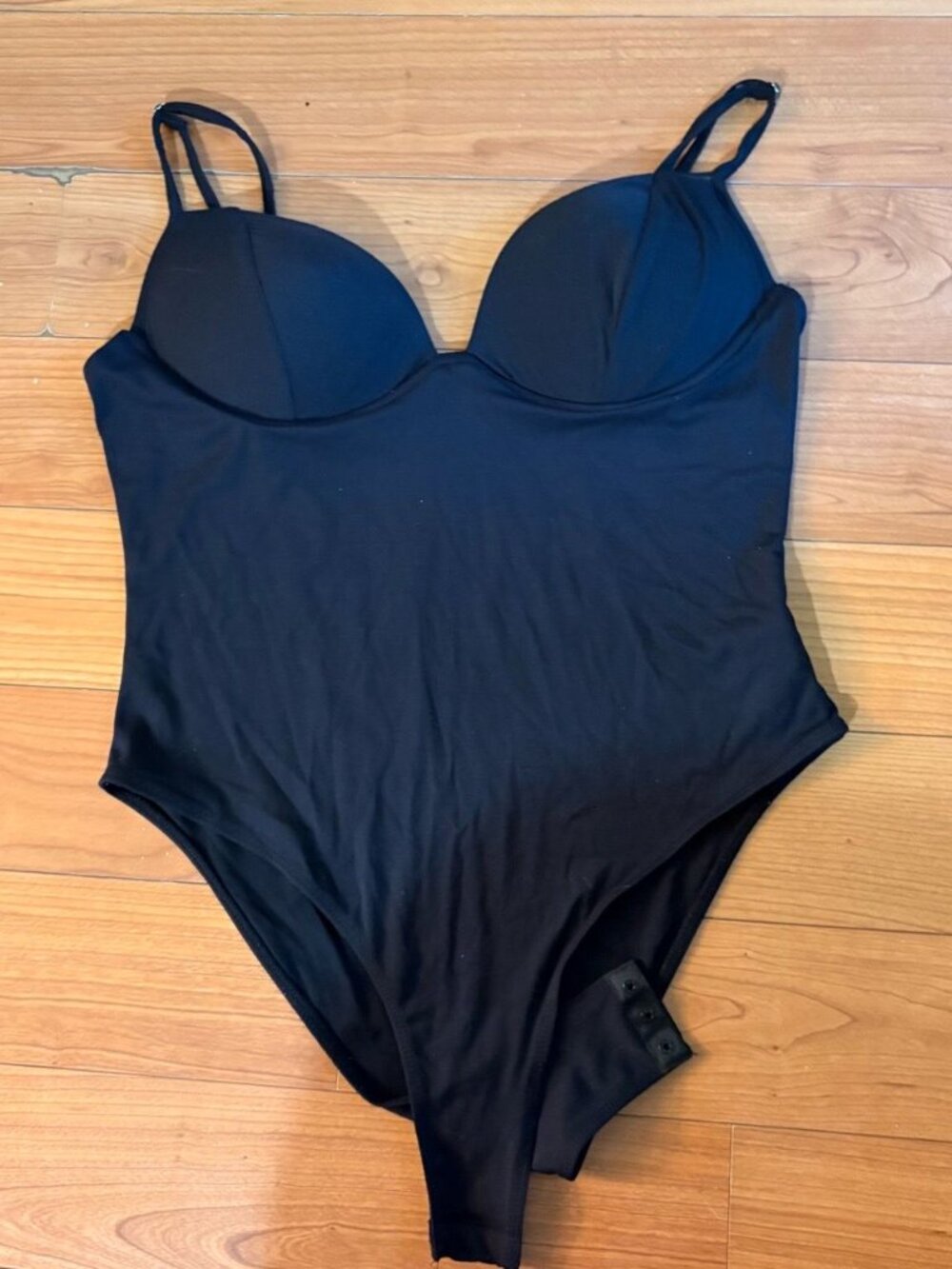 Missguided Black Underwire Padded Balconette Thong Bodysuit Sz L